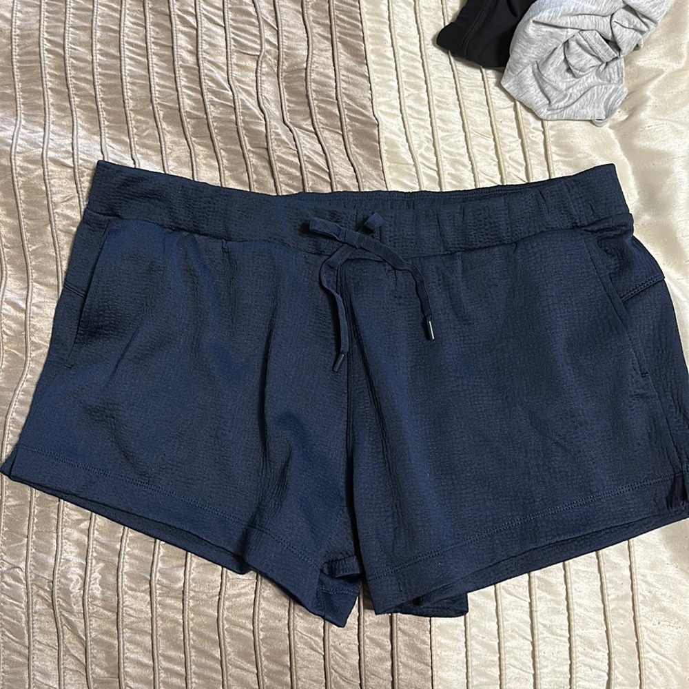 Zyia shorts navy